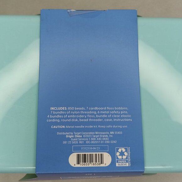 *NEW** Mondo Llama String-A-Bling Jewelry Kit with Case - Picture 4 of 7